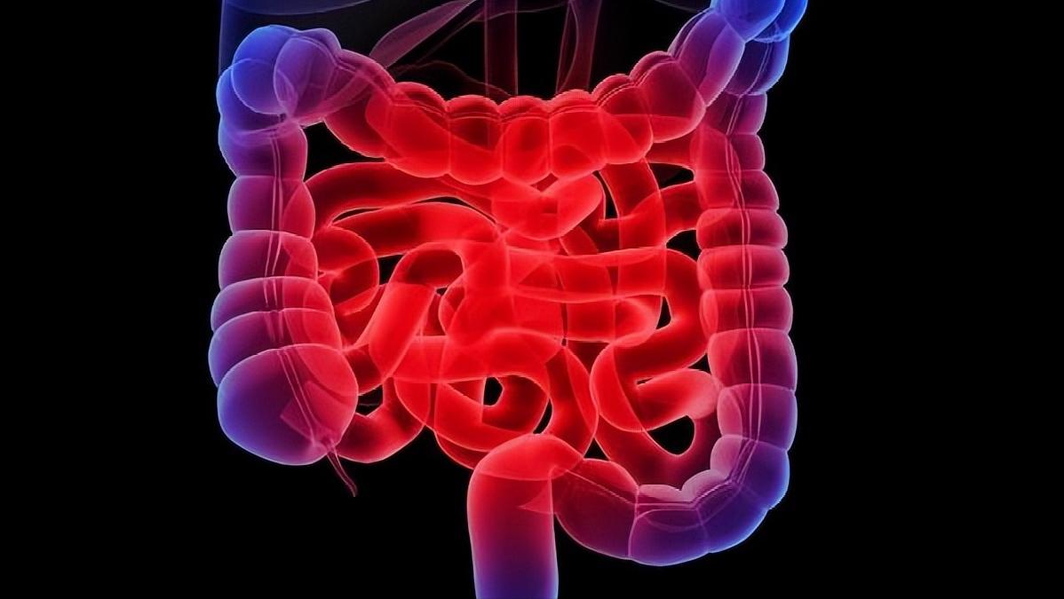 为什么银饰戴着手会变黑,银饰能帮人体排出毒素