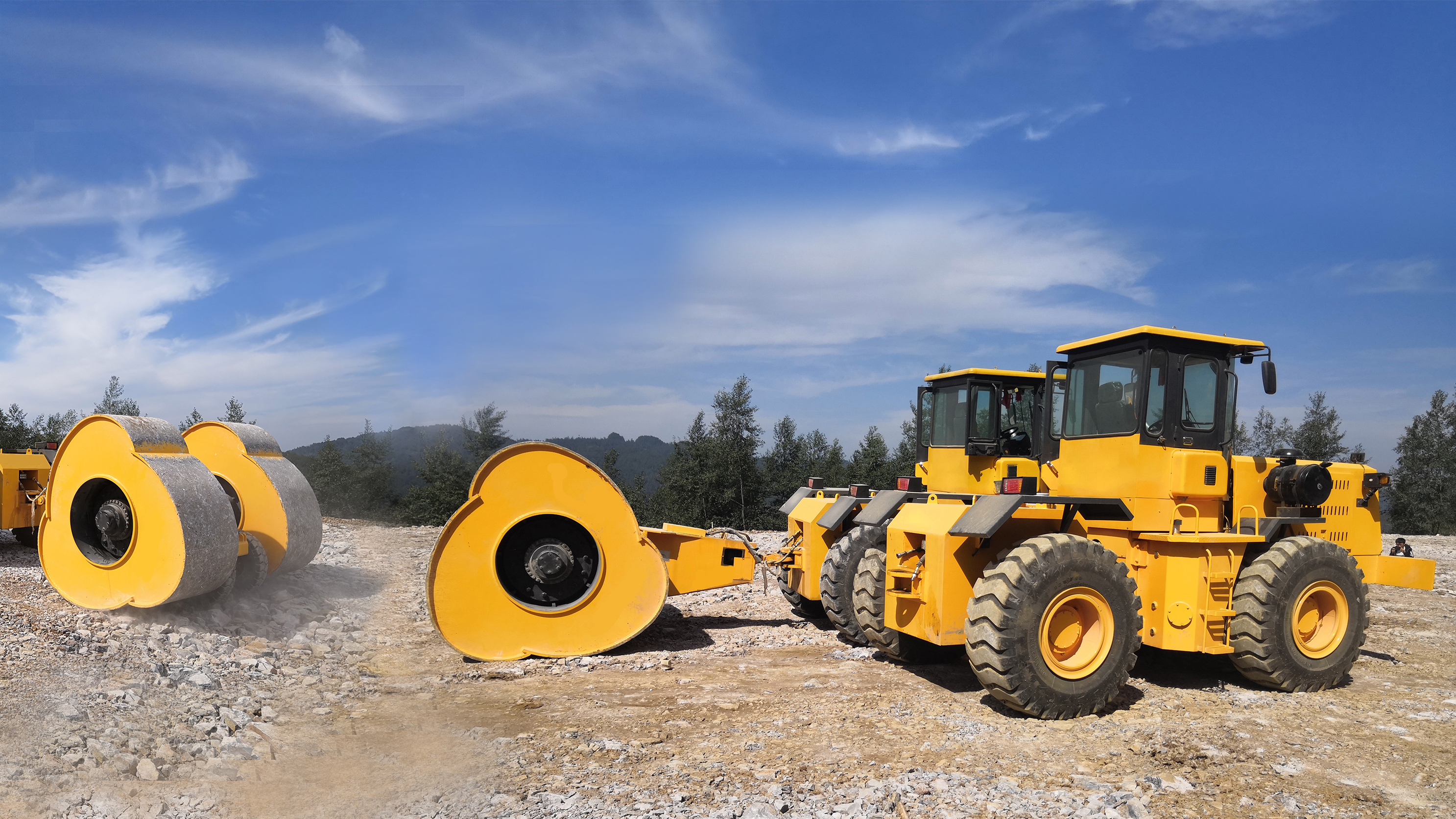 冲击压路机与振动压路机的区别,冲击压路机二手翻新内幕解析