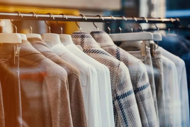 毒衣服致癌物超标20倍,央视曝光市场夺命衣服