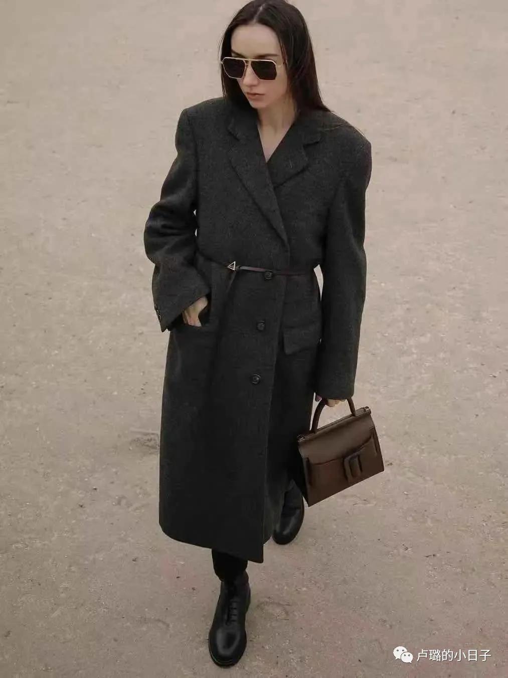 小个子穿大衣的长度到哪里最适合,小个子大衣应该穿到哪个位置合适