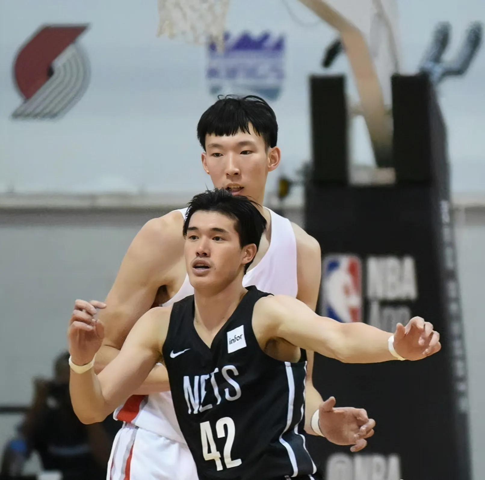 最新中国男篮名单周琦,中国男篮首位归化球员是谁