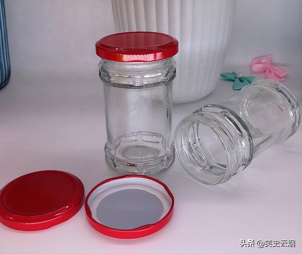 大儿子楼盘烂尾小儿子砸了招牌,大儿子房子被砸