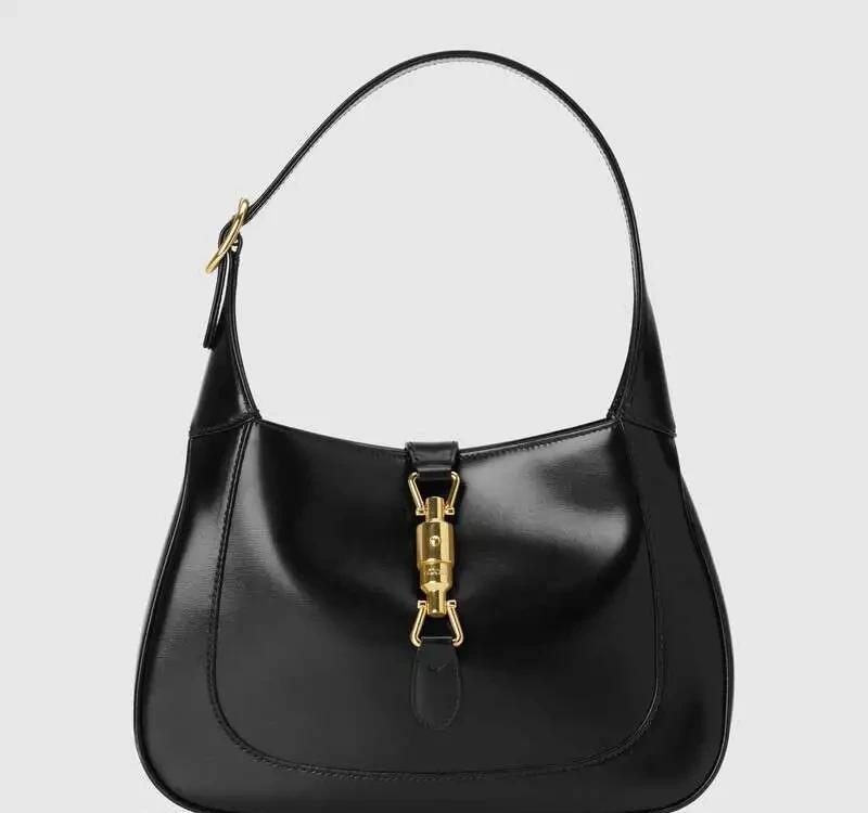 最值得入手的几款包包,第一支大牌包包买lv还是gucci