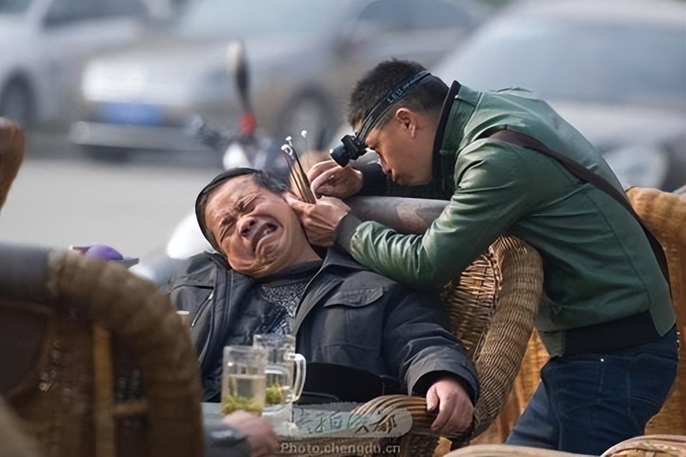 为什么有的人是油耳,糠耳与油耳的区别