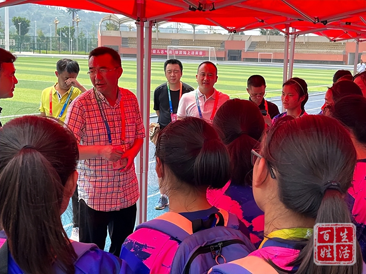 铿锵玫瑰绚丽绽放夺冠,铿锵玫瑰女足夺冠完整版