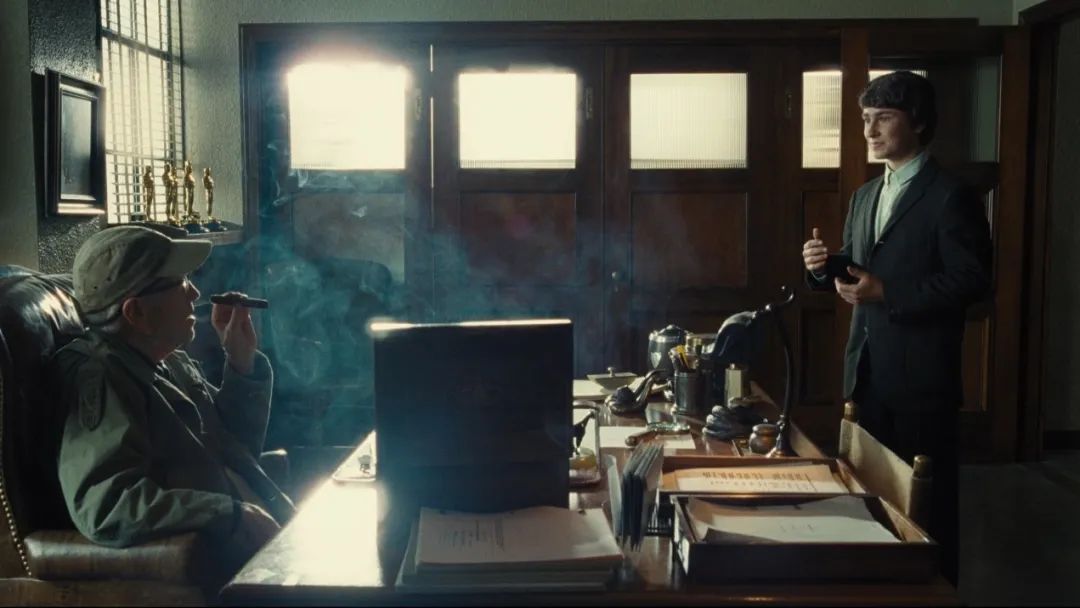 电光倒影2022︱绝境的困局，希望重燃的密匙