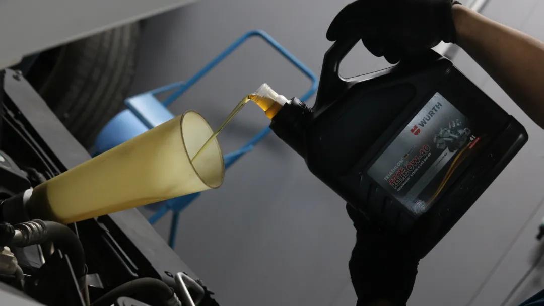 宝马x5翻新全过程,宝马x5老车翻新重庆渝北