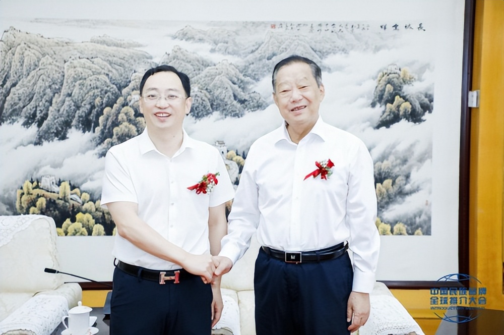 蓝源资本与社群,蓝源资本与政府合作