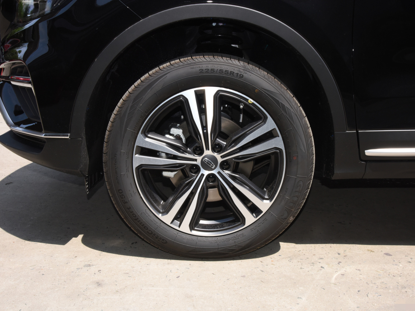 捷达vs5手动版和吉利缤越手动版,1.4t捷达vs5对比1.4t缤越