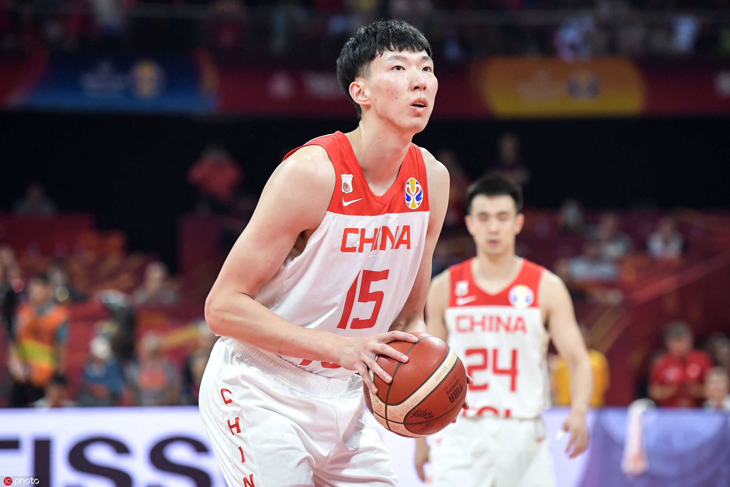 周琦正式加盟辽宁了没,周琦加盟辽宁两大条件