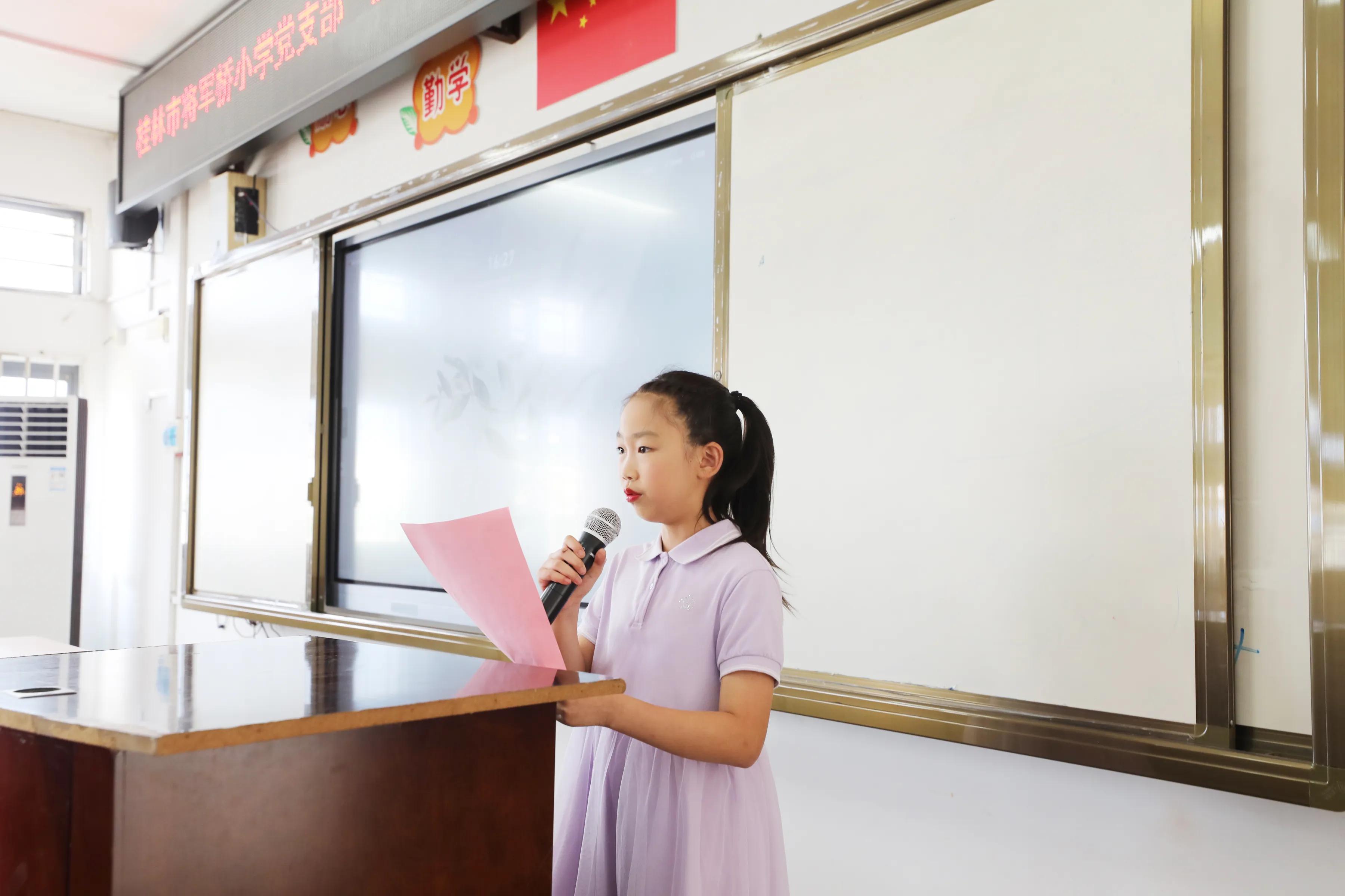 南溪山医院儿科专家走进桂林市将军桥小学开展健康讲座