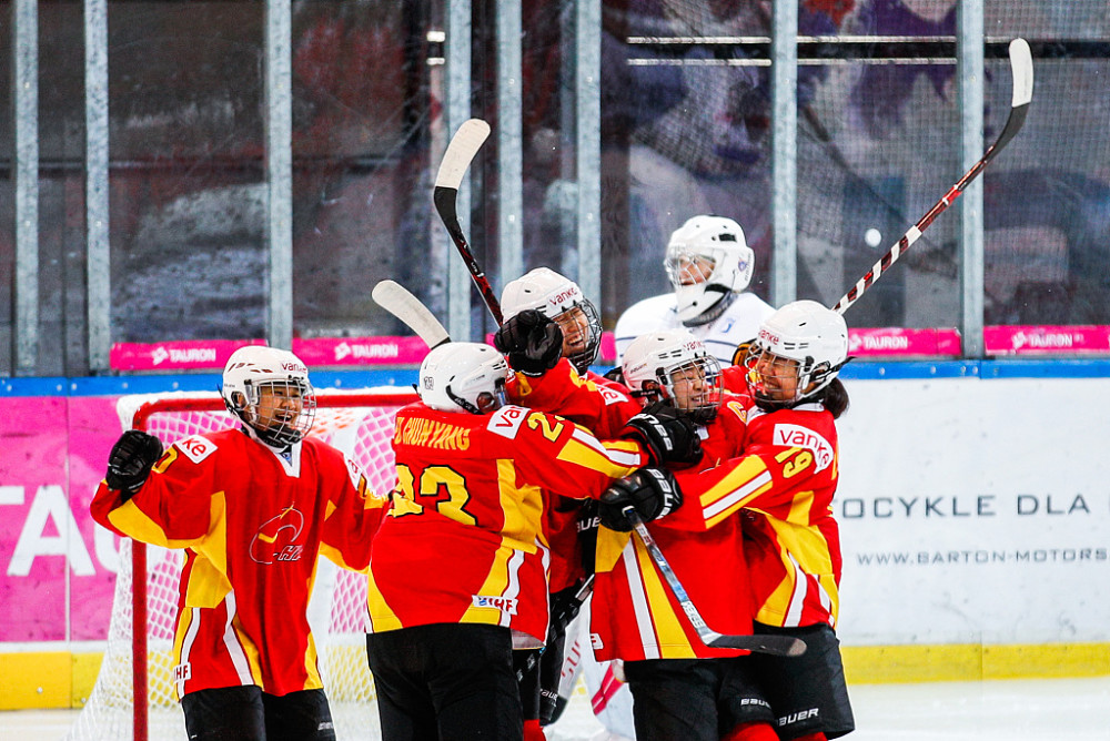 东道主实力差就不该参赛？多方商议中国队比赛资格官宣最终结果