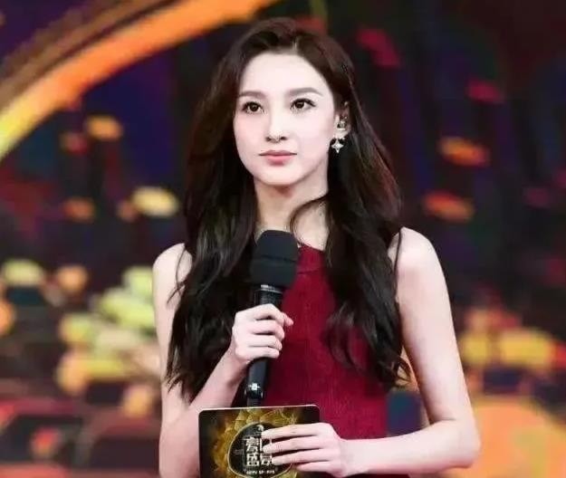 马凡舒首登春晚大爆火,马凡舒首登央视春晚