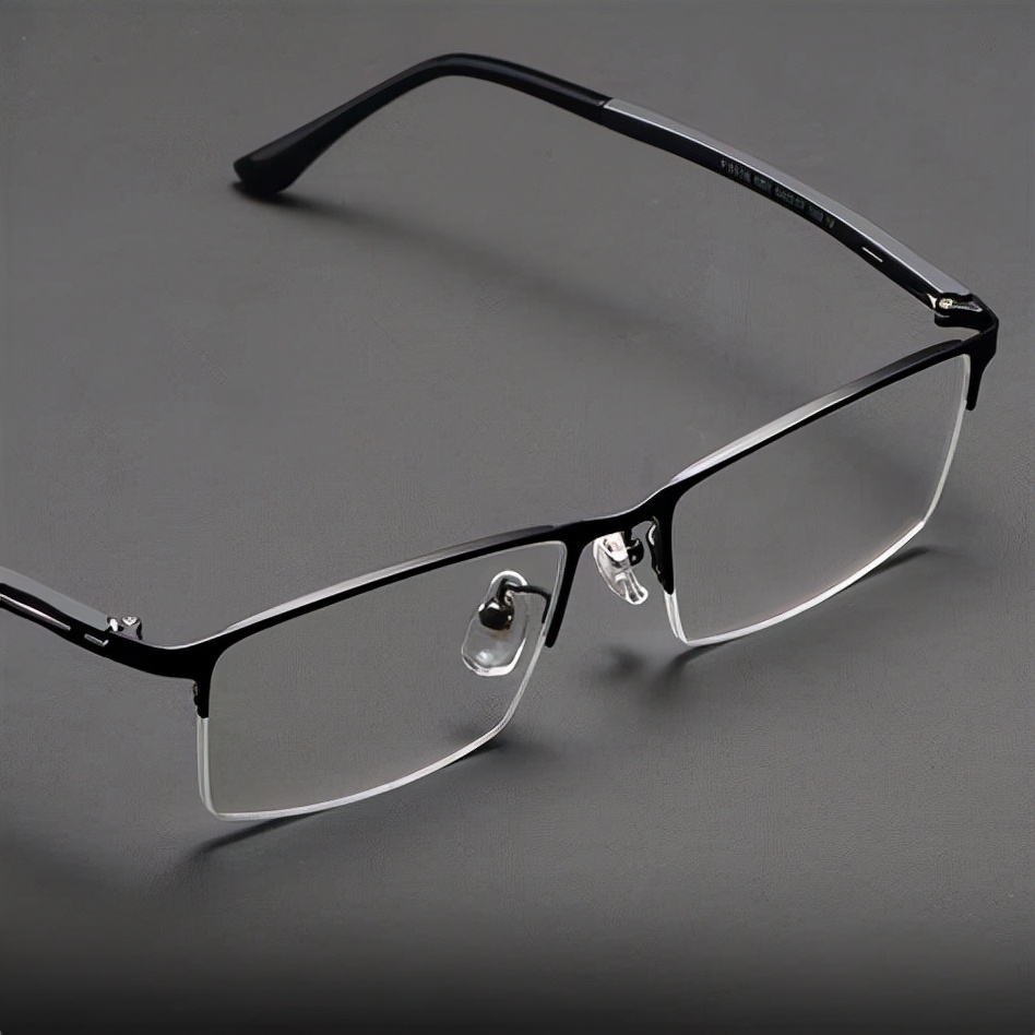 网上配眼镜如何选镜片品牌,线上配眼镜怎么确定是我选的镜片