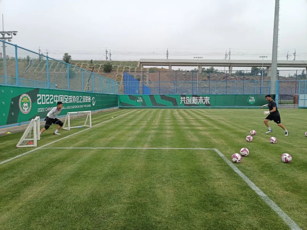 高峰演唱我们,高峰我们大中国