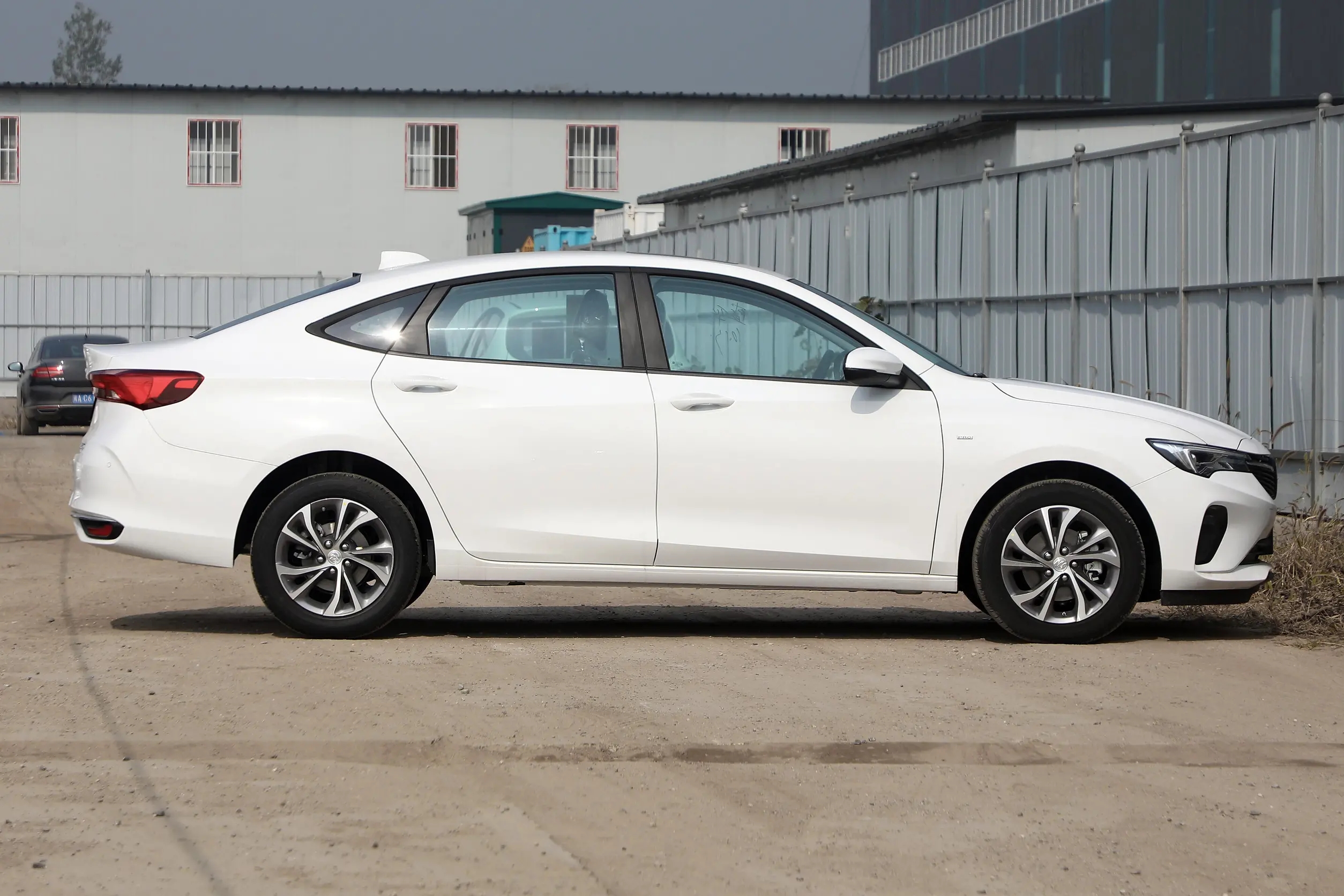 预算10-12万最可选国产紧凑家轿,销量拔尖又便宜4款家轿值得关注