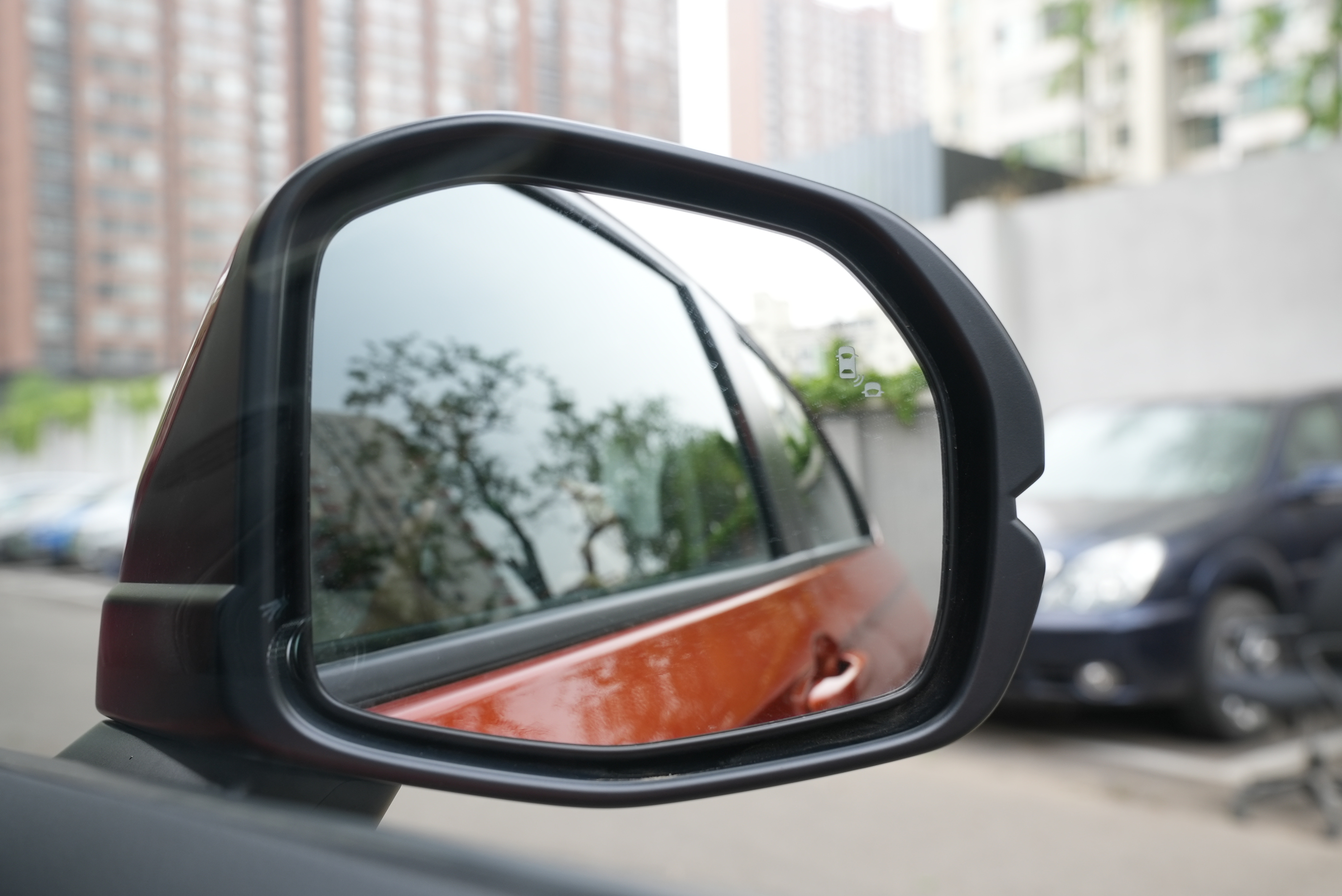 本田xr-v热潮版带自动关窗吗,本田xrv热潮版有360吗