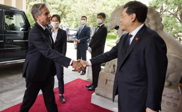 当着布林肯面，王毅提出5项要求，称台湾问题决不退让