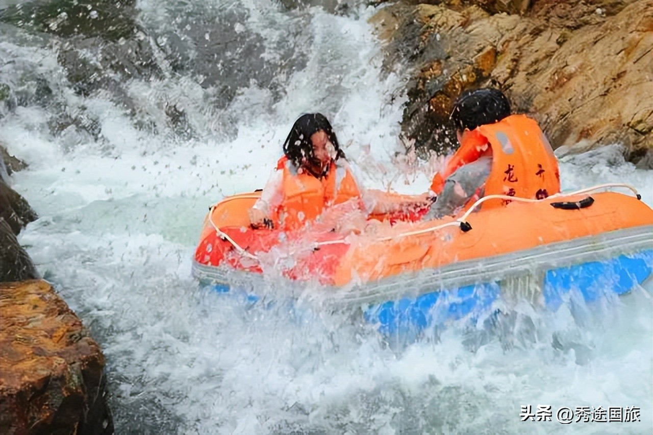 龙井峡漂流和三渡悬崖漂流哪个好,杭州临安龙井峡漂流门票