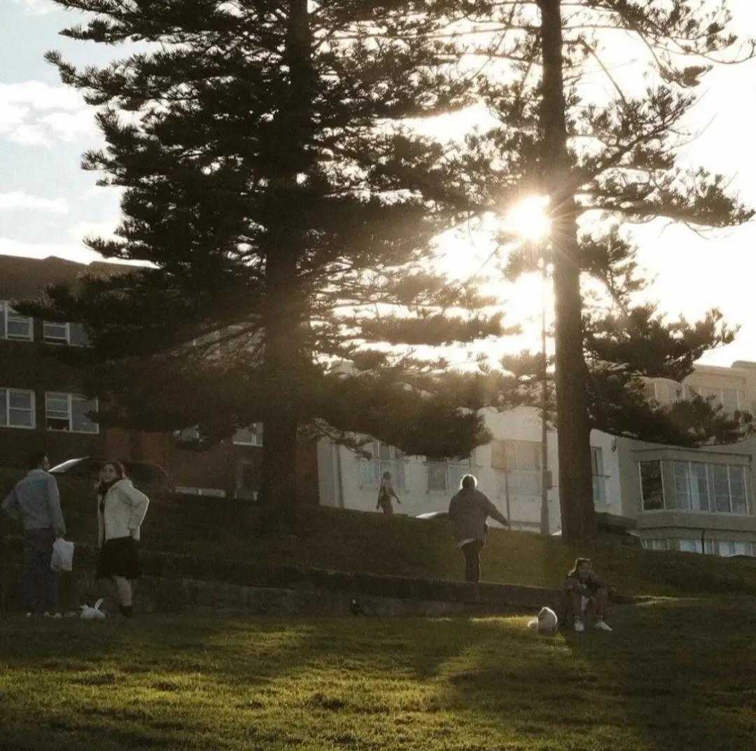 朋友圈背景图留给未来的你,朋友圈背景图你是我的光