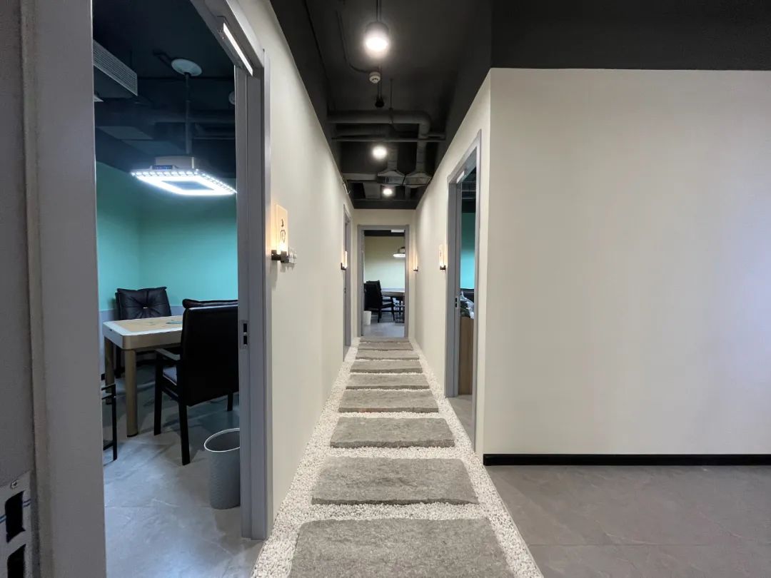 95后女生大厂裸辞开麻将馆当保洁,女生19岁裸辞开麻将馆当保洁