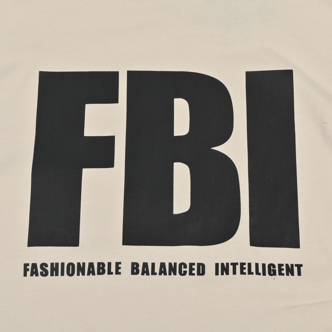 巴黎世家杏色短袖穿搭,巴黎世家fw21麦穗短袖