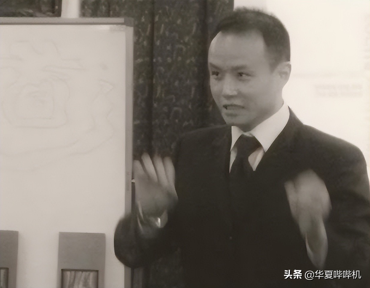 乐嘉现在在哪个直播,如今45岁的乐嘉现在怎么样了