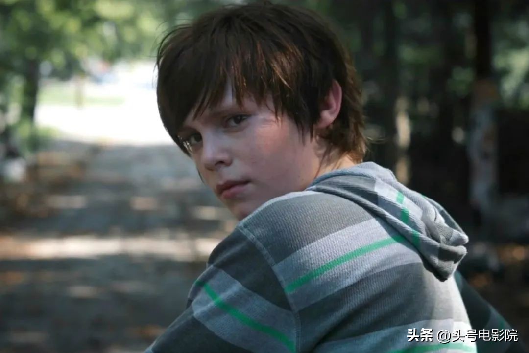 豆瓣8.4开分！揭秘《阿凡达2》主角：73岁奶奶演少女，70岁演反派