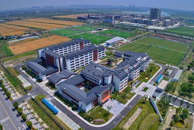 南通海门青训足球俱乐部有几个,南通海门足球鞋专卖店