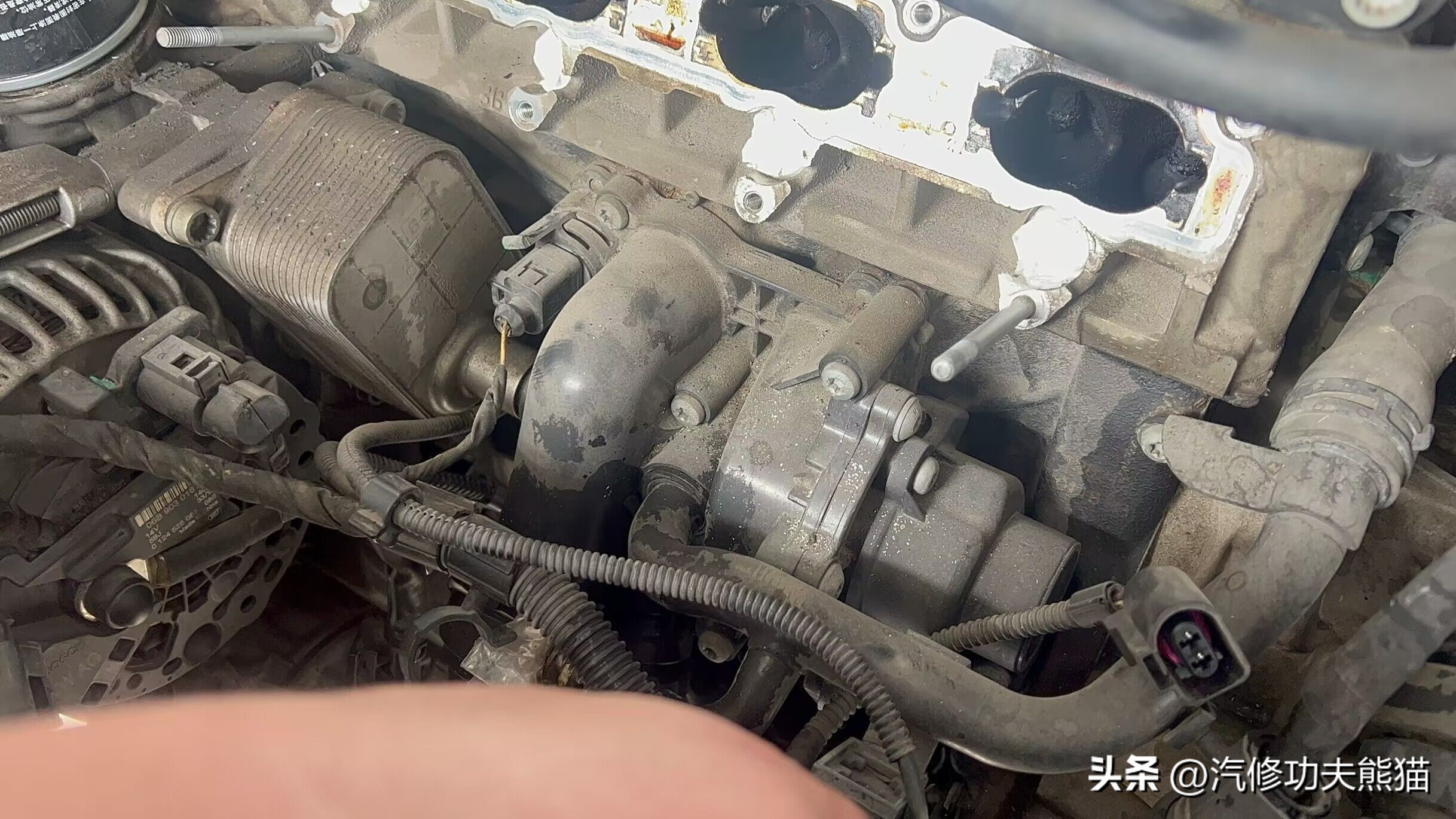 2017款大众迈腾10万公里烧机油,十年的迈腾怎么样后期维修费用