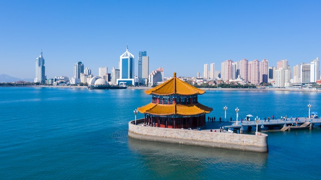 打卡青岛最美海滩银沙滩,青岛魅力海滩