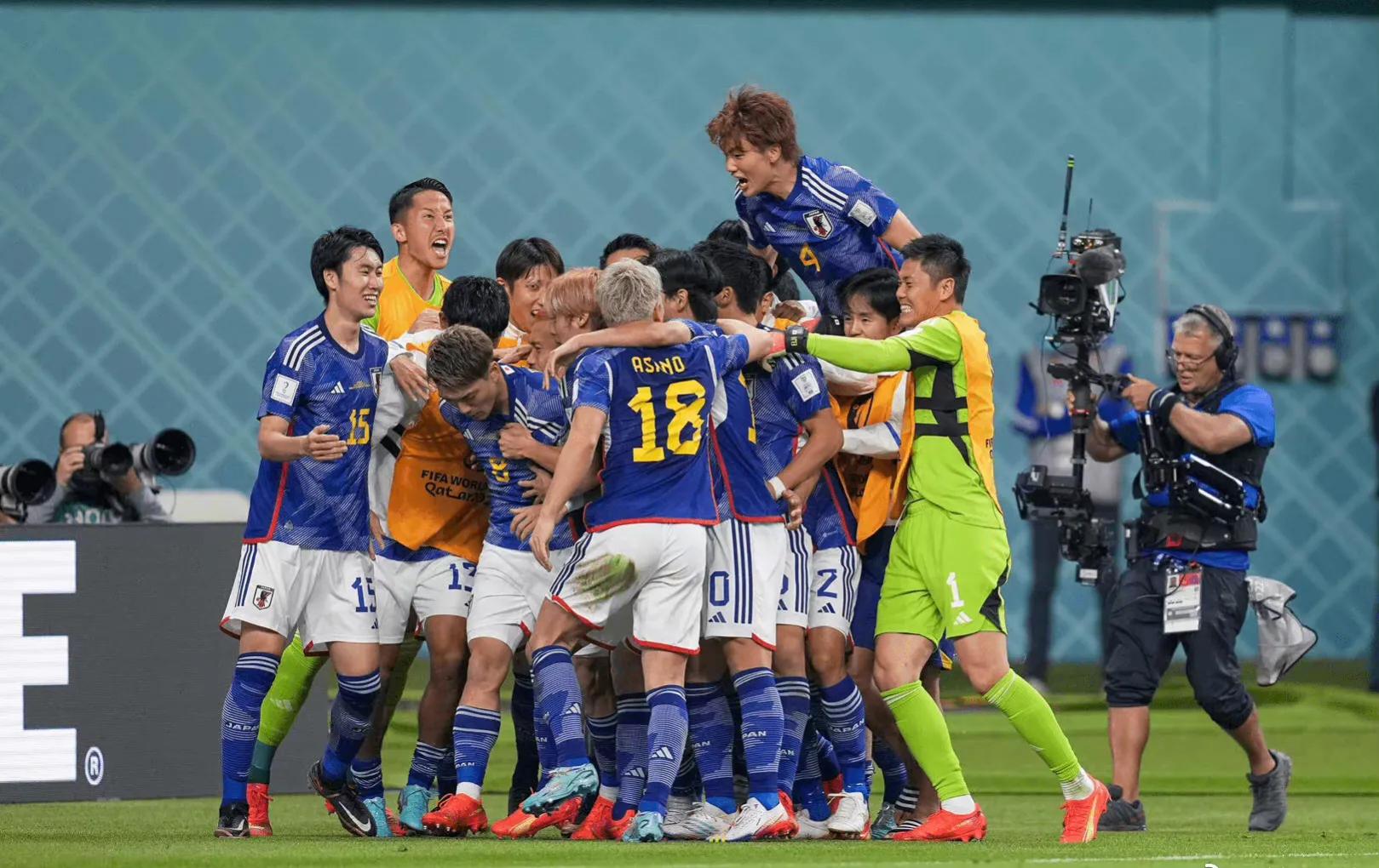 为什么她们腿又细又直,为什么女生的腿又细又长