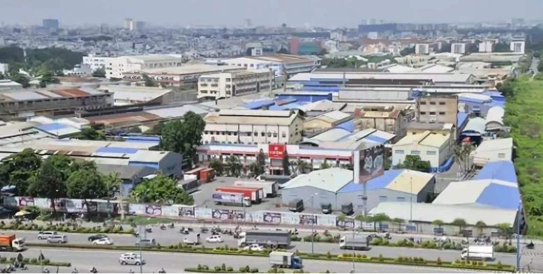 耐克跟阿迪还能在中国发展吗,阿迪耐克越南