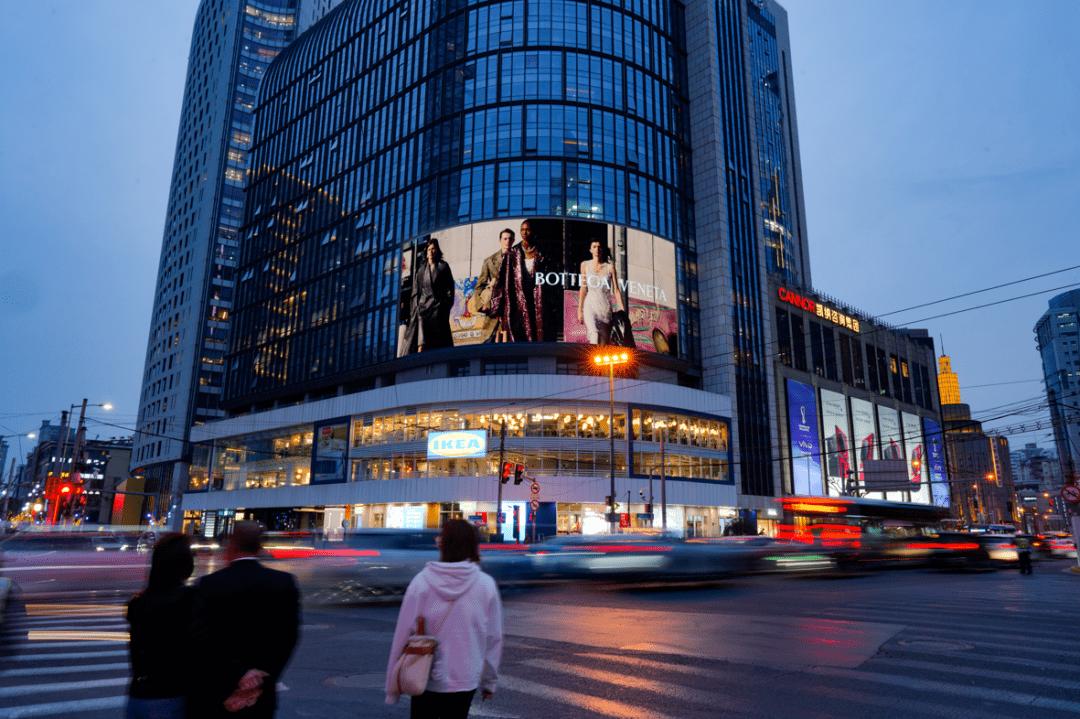 为何户外广告更能抓住人心,户外大牌广告行业现状和前景