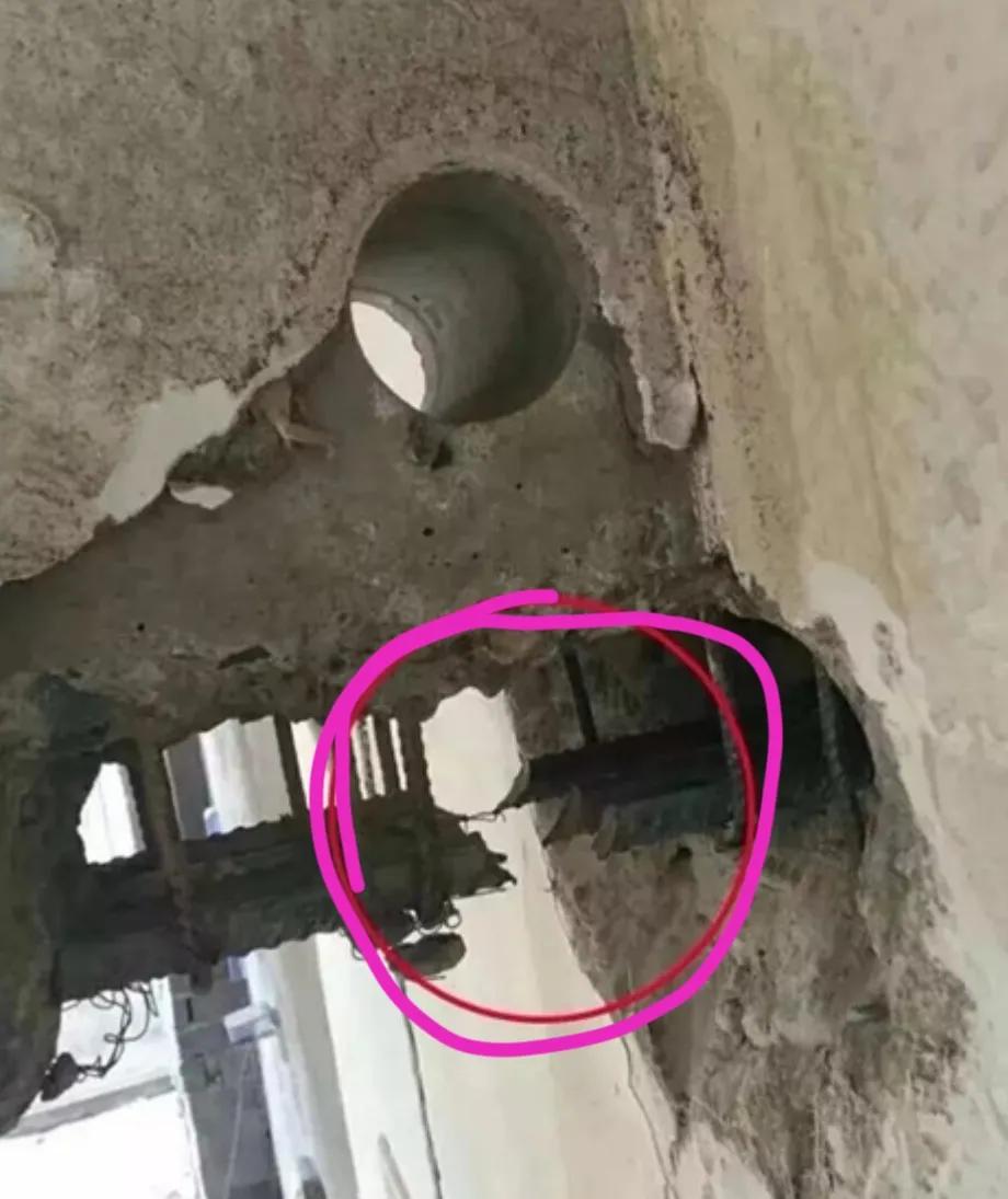 小王现场巡查发现多处梁钢筋被打断