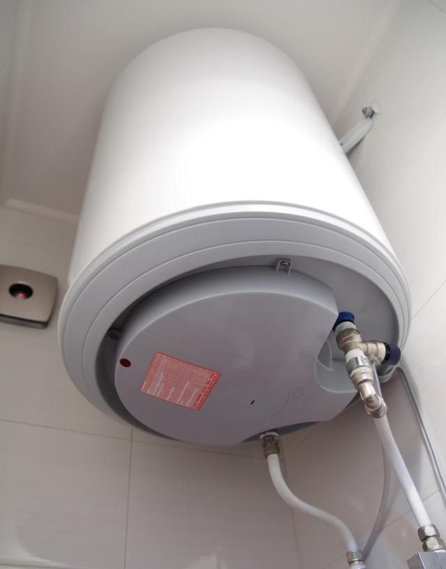 空气能热水器维修上门服务,商用空气能热水器维修电话