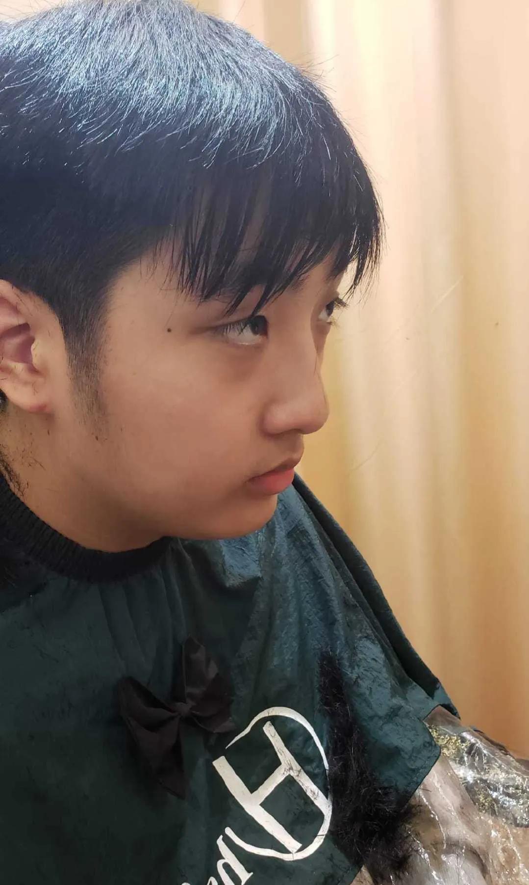 吴镇宇谈儿子长相,吴镇宇跟儿子年龄差距