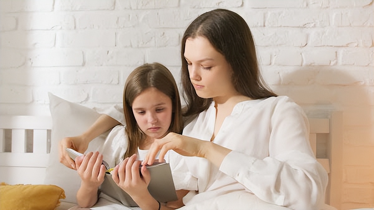 发现20岁女儿早恋怎么办,突然发现女儿早恋怎么办