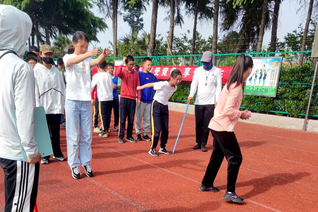 泰州中小学足球联赛,泰州智堡实验学校校运会接力赛