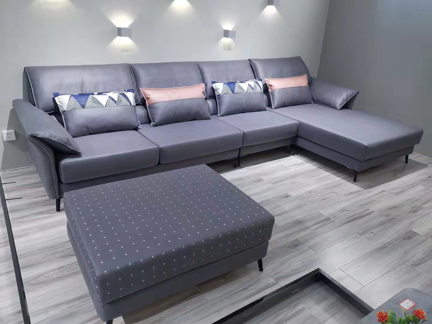 4000左右沙发选乳胶还是海绵,沙发填充物纯海绵好还是乳胶好