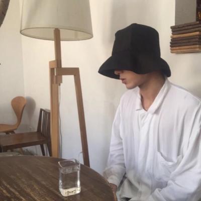 动漫男生头像伤心难过,男生的头像图片霸气冷酷无情