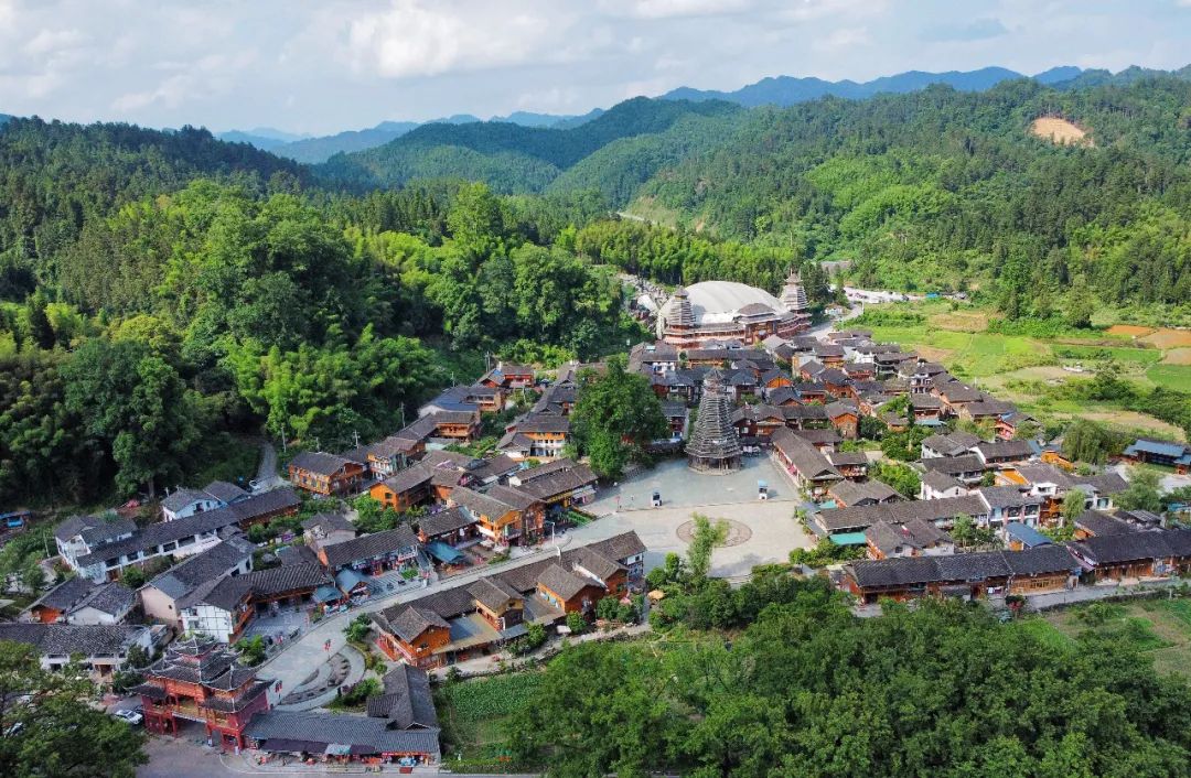 除了梵净山还能玩什么游戏,铜仁除了梵净山还有什么旅游景点