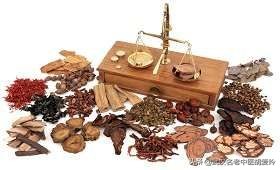 鼻子旁边有红斑是怎么回事,鼻子周围红斑是肺的问题吗