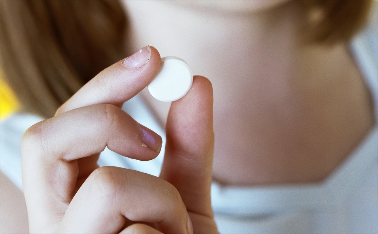 泰迪养育手册,养宠日记狗狗精神不好呕吐