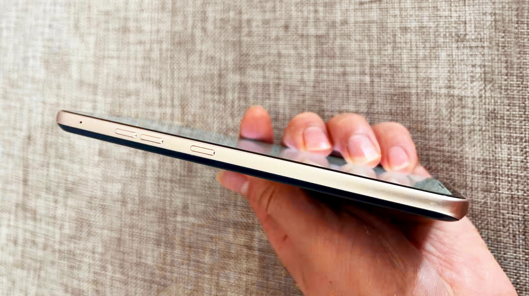 lg手机v60深度详细评测,lgv60屏幕测评