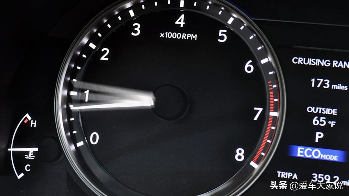 怠速发动机转速时高时低怎么回事,发动机怠速机油压力低怎么解决