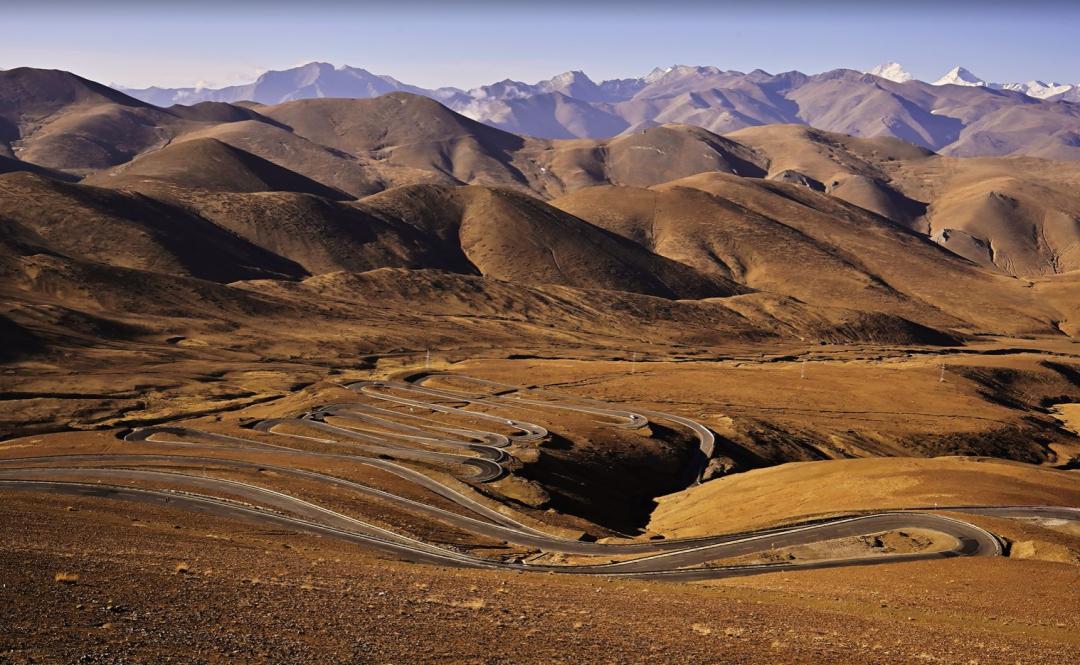 7月24日|浓浓援藏情，沪藏一家亲珠穆朗玛峰、扎什伦布寺9日“上海-日喀则”援藏旅游包机活动