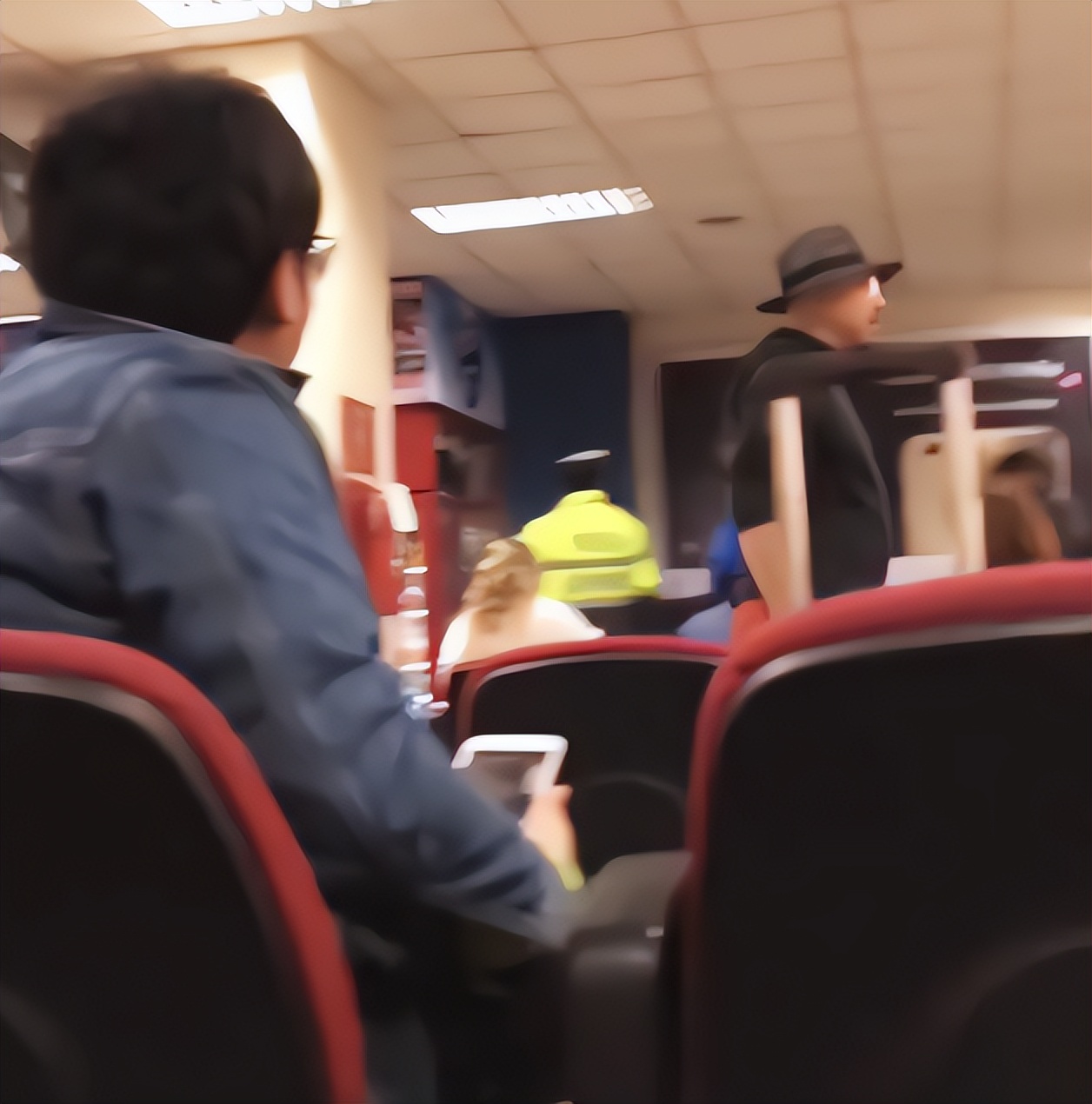 听证会结束，再看“聪明人”徐峥，伴随他的三个争议是时候解开了