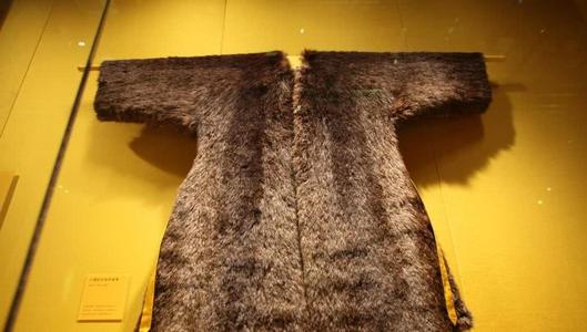 满清入关前的服装,满清之前各民族服饰