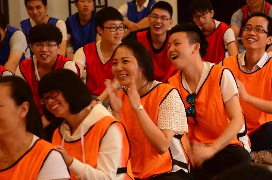 新颖团建拓展项目,趣味拓展精品团建必选地